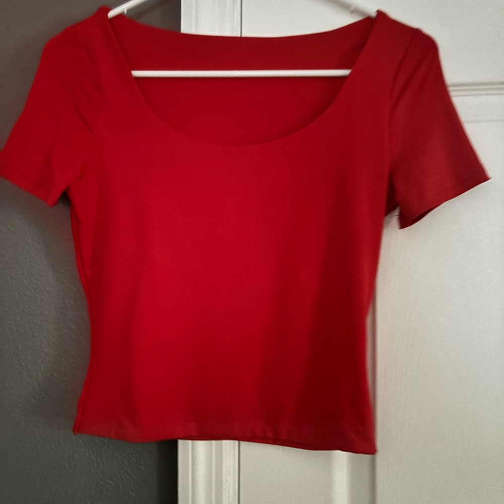 red scoop top